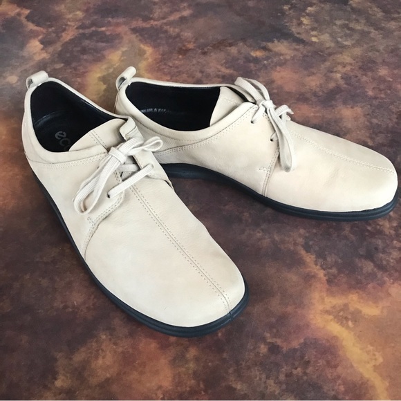 Ecco Tan Suede Shoes - Picture 1 of 9